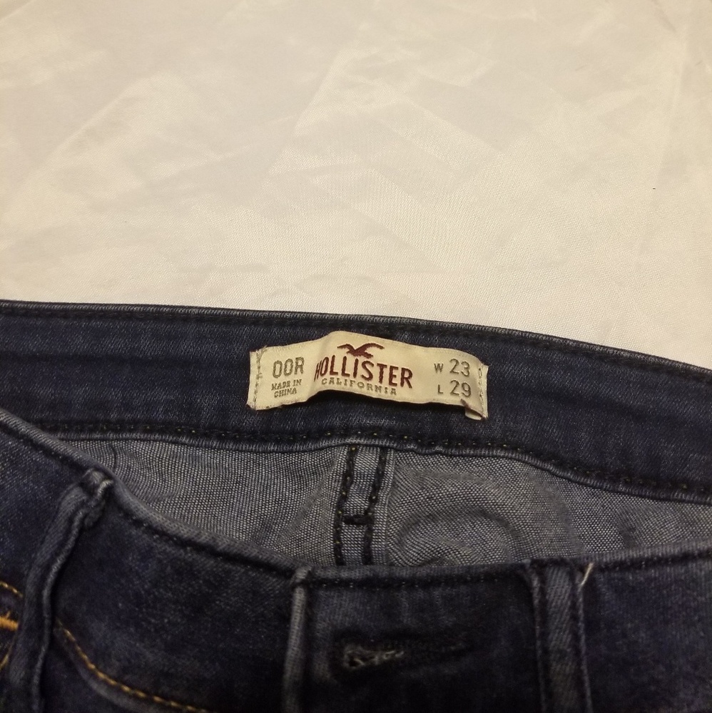 Ripped Hollister Jeans 00R